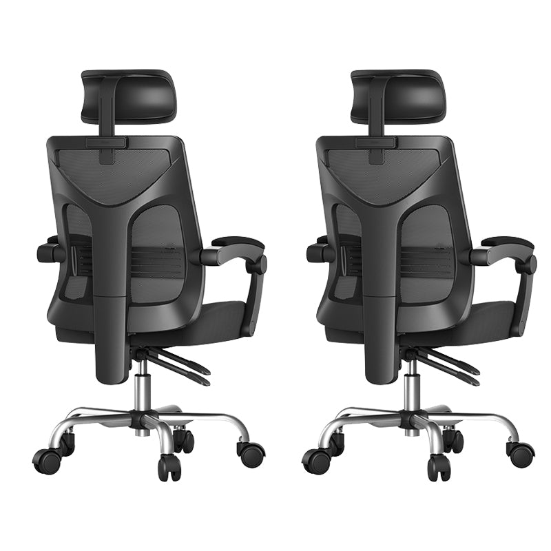 Sedia da ufficio ad armi regolabile contemporanea sedia da scrivania in rete con ruote per camera