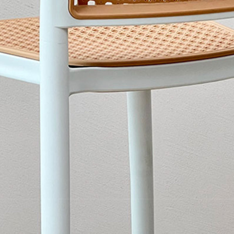 Sgabello da bar impilabile in plastica Sgabelli da bar con schienale moderno per sala da pranzo