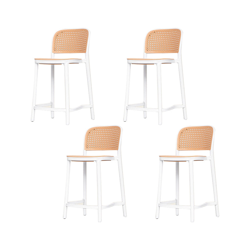 Sgabello da bar impilabile in plastica Sgabelli da bar con schienale moderno per sala da pranzo