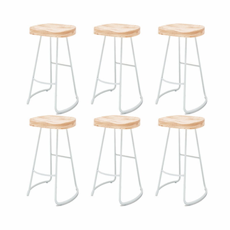 Contoured Seat Bar Stools Metal Dining Stools with Metal Base