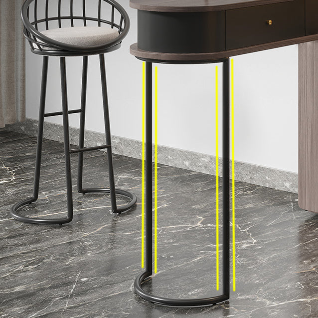 Tavolo da bar moderno in legno con armadietti e armadietto per il vino per soggiorno