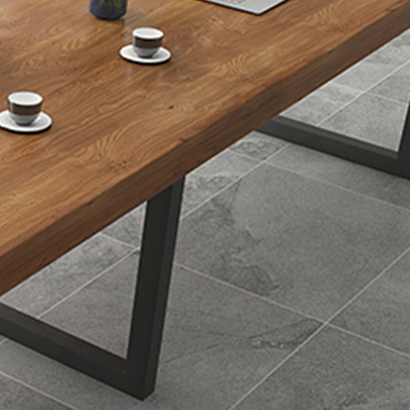 Bureau brun de style contemporain Bureau de forme rectangulaire Bureau de tâche avec les jambes