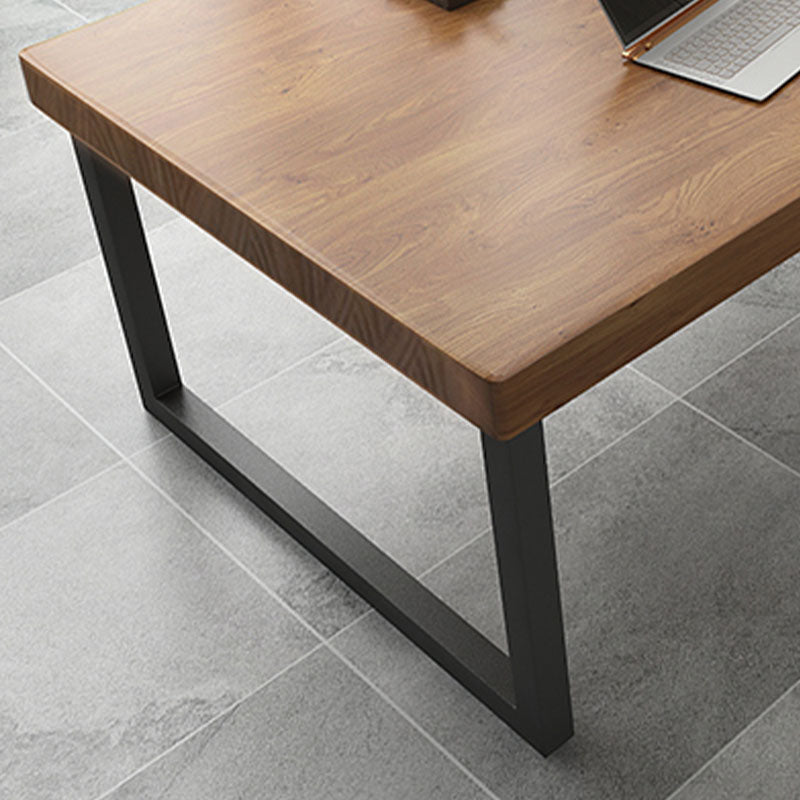 Bureau brun de style contemporain Bureau de forme rectangulaire Bureau de tâche avec les jambes