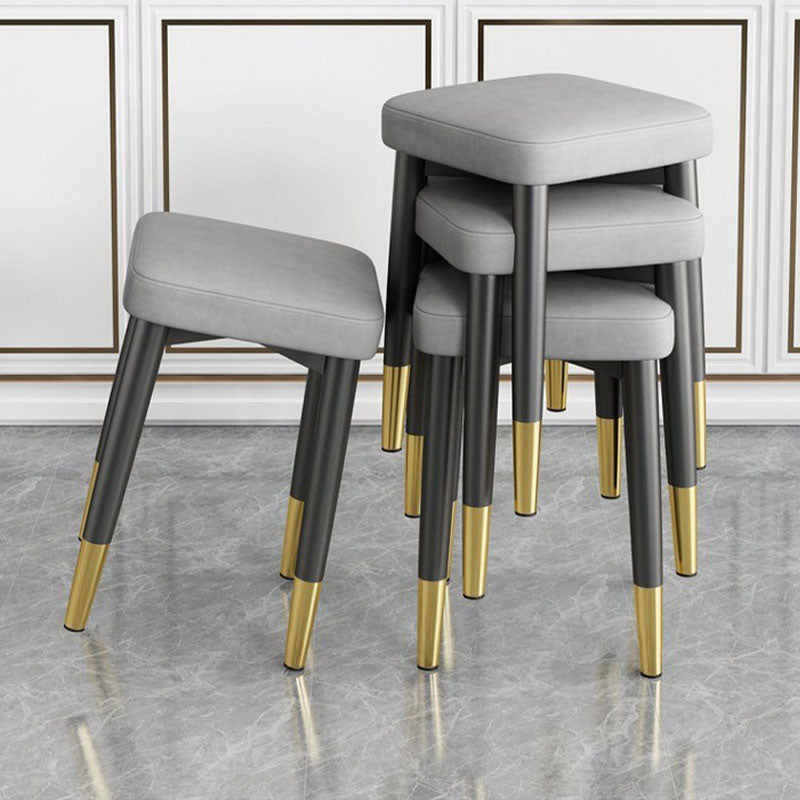 Zeitgenössischer Lederstandard Square 4 -Beine Standard für Wohnzimmer