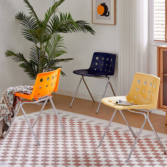 Silla lateral apilable de estilo moderno silla de comedor de plástico para comedor