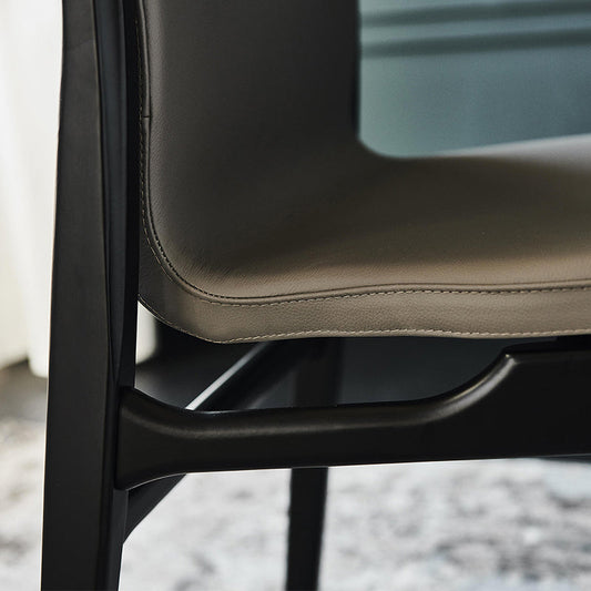 Silla lateral de estilo industrial silla de comedor lateral de cuero con base de madera