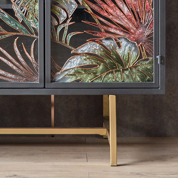 Ormat per la sala da pranzo in vetro in legno tradizionale.