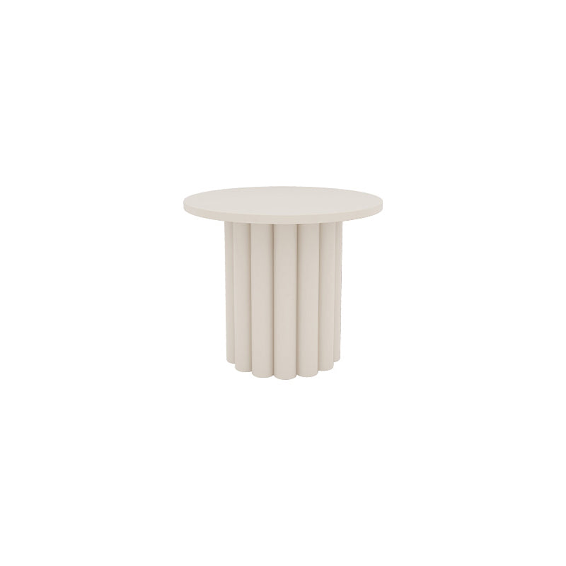 Table basse contemporaine en bois ou table de bout avec 4 pieds