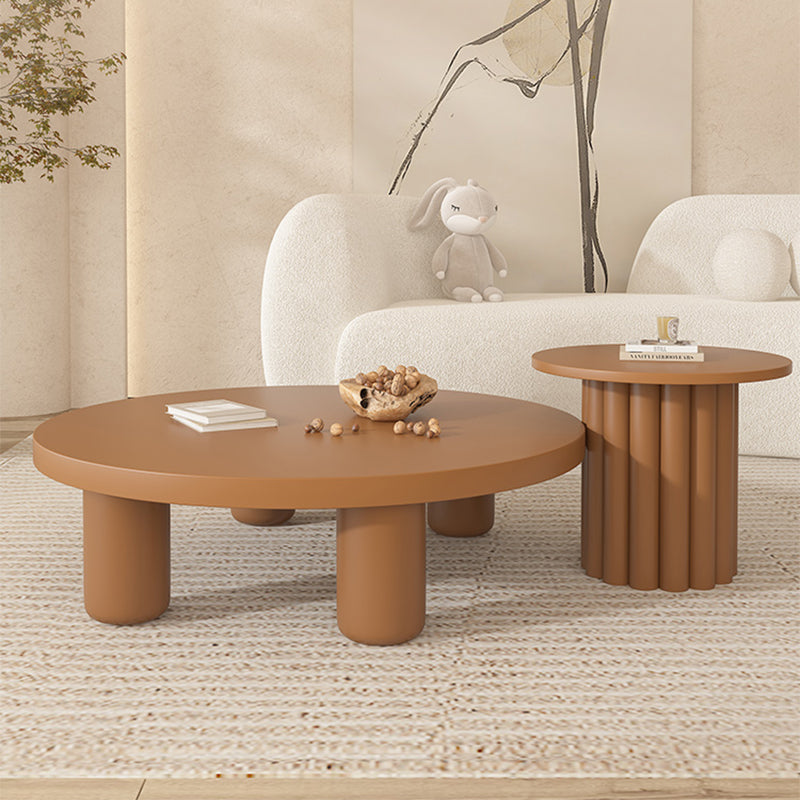 Table basse contemporaine en bois ou table de bout avec 4 pieds