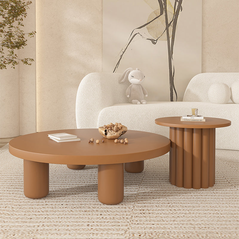 Table basse contemporaine en bois ou table de bout avec 4 pieds