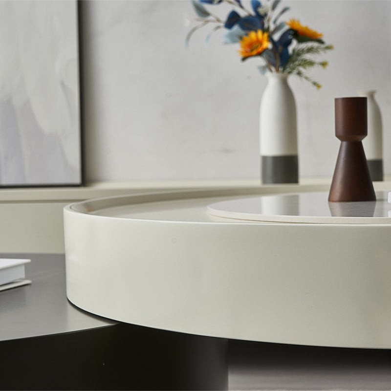 Table basse en bois avec plateau et table basse abstraite ou table de bout avec rangement