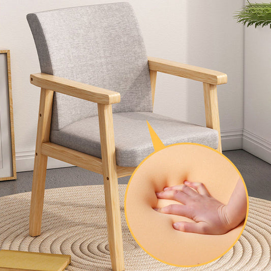 Eigentijdse massief houten rubberen houten arm eetstoel met gestoffeerd voor huis