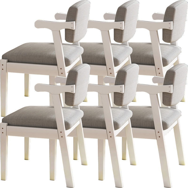 Eigentijdse massief houten rubberen houten arm eetstoel met gestoffeerd voor huis