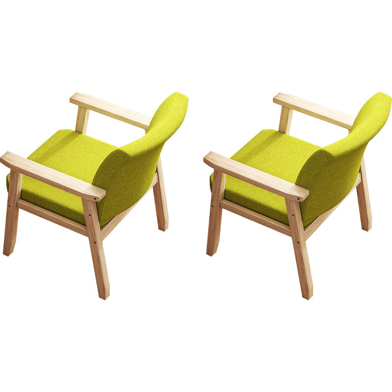 Eigentijdse massief houten rubberen houten arm eetstoel met gestoffeerd voor huis