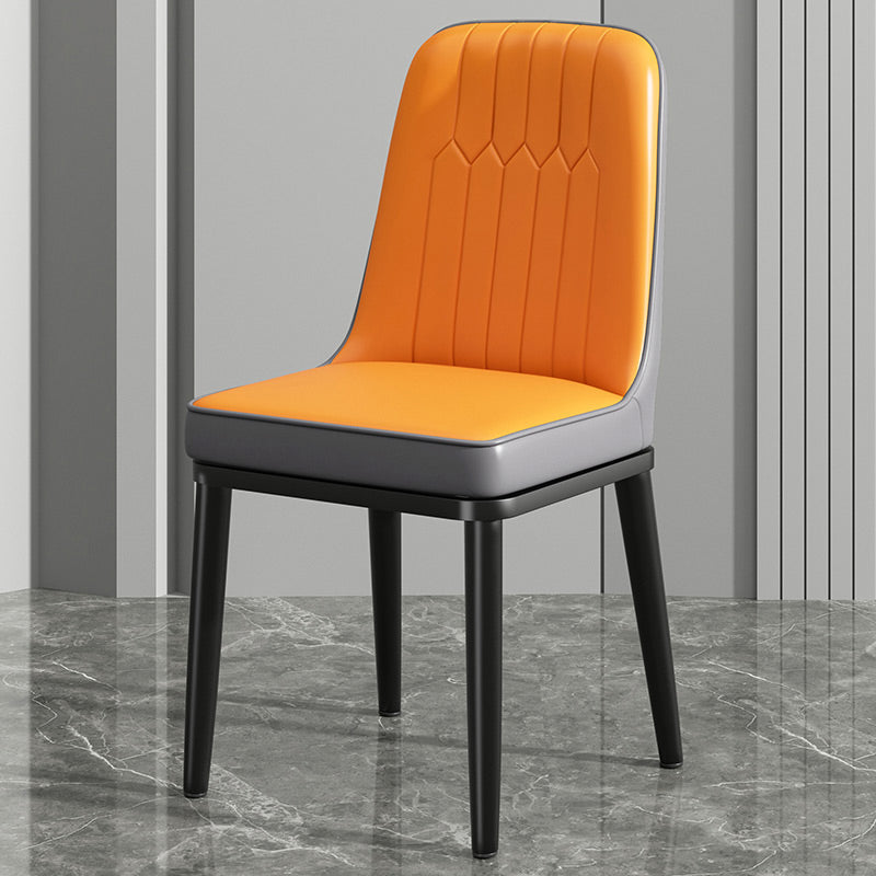 ダイニングルーム用のモダンメタルチェアパーソンズキッチンサイドチェア