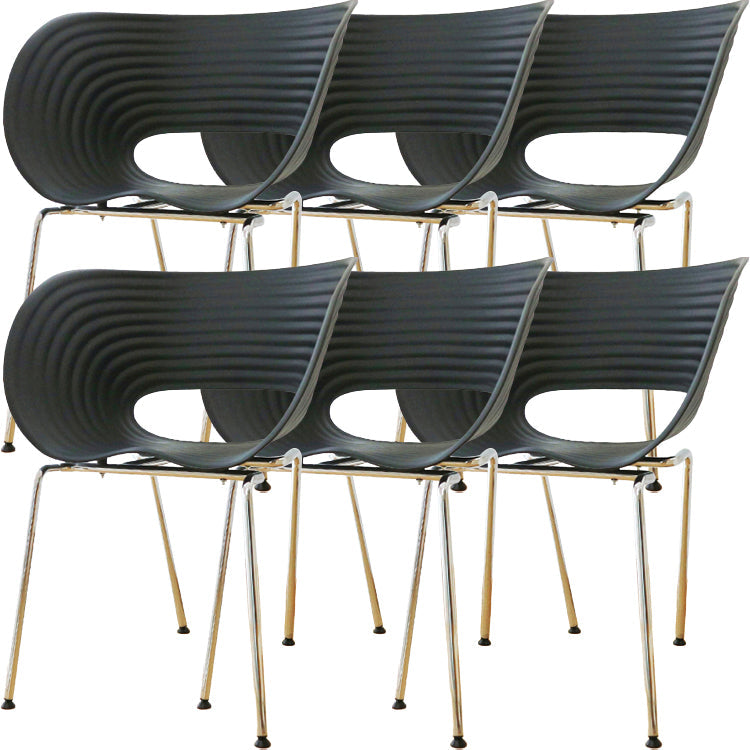 Eigentijdse plastic arm eetstoel in matte afwerking voor thuis