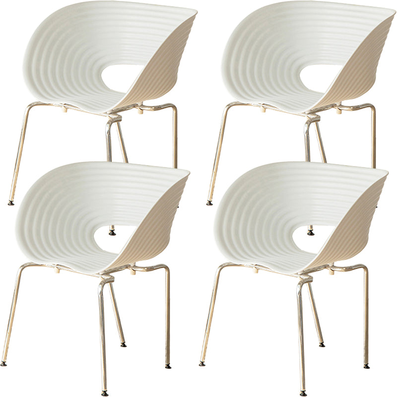 Eigentijdse plastic arm eetstoel in matte afwerking voor thuis