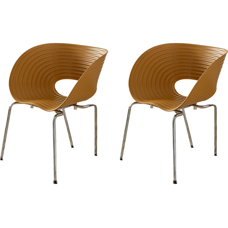 Eigentijdse plastic arm eetstoel in matte afwerking voor thuis