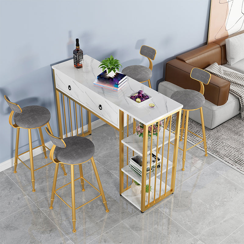 Glamouröser, rechteckiger Kneipentisch aus Holz in Barhöhe für das Wohnzimmer