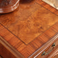 French Country Nailhead Trim Chaise Lounge Couch Einarmiger Lounge Chair