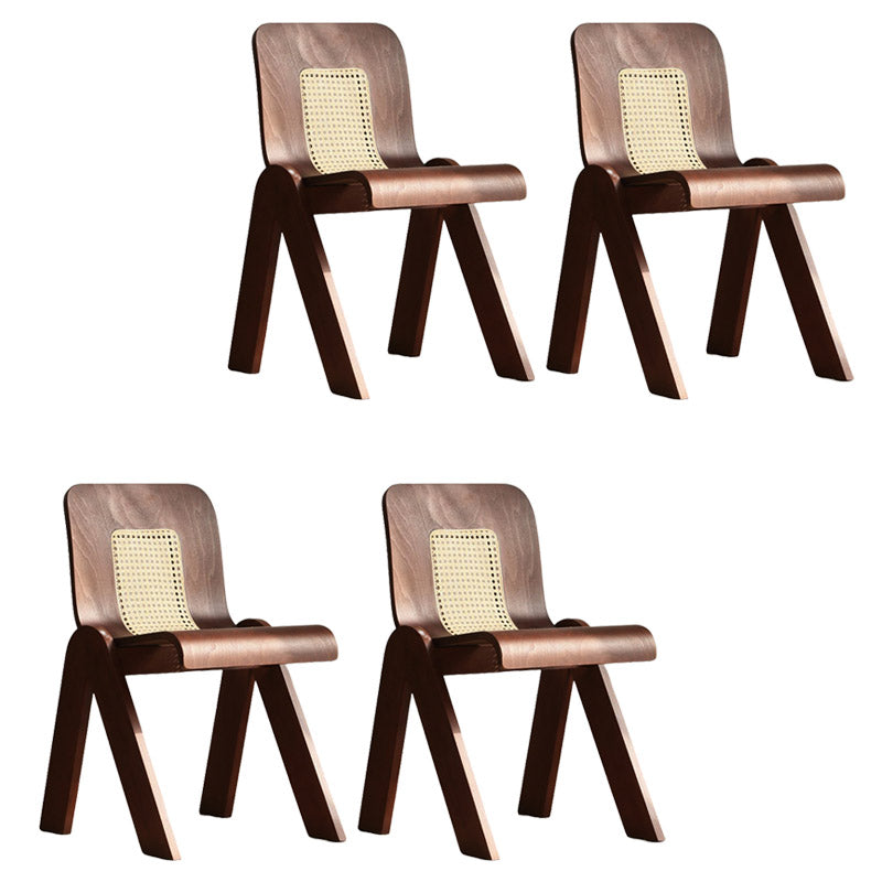 Chaise de salle à manger de style moderne