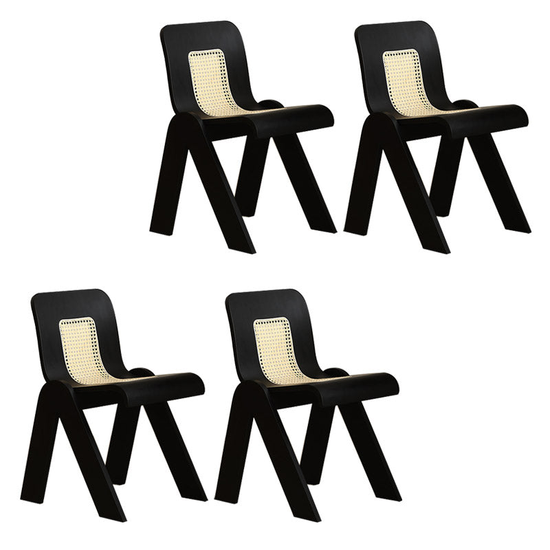 Chaise de salle à manger de style moderne