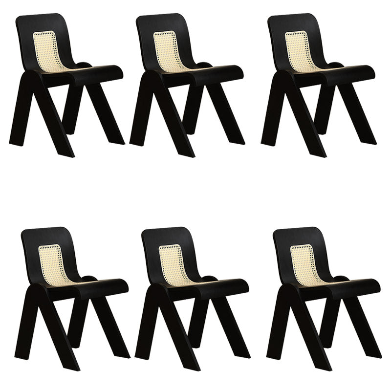 Chaise de salle à manger de style moderne