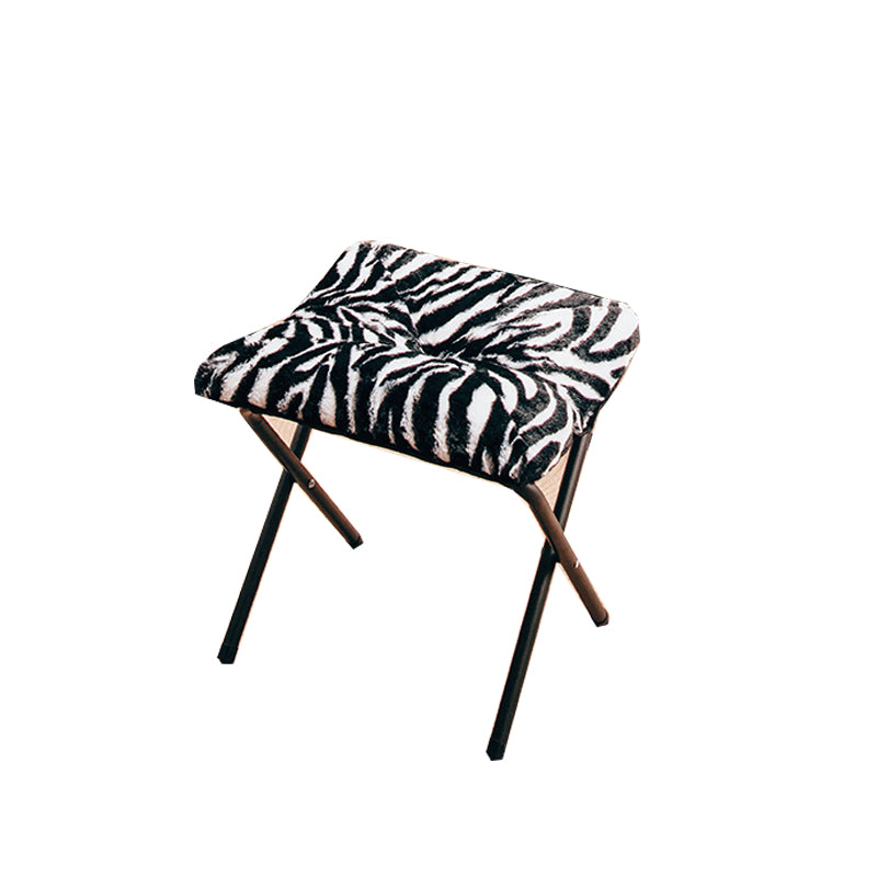 Sedia reclinabile contemporanea in pelle incollata e base in metallo