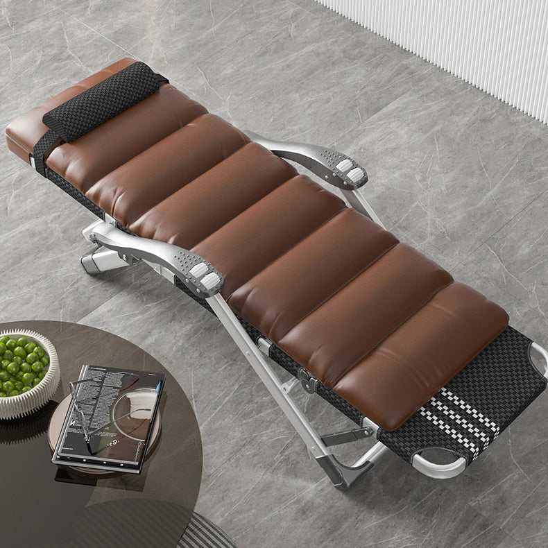 シルバーメタルベースを備えた標準のリクライニング可能な折りたたみ式リクライニングチェア