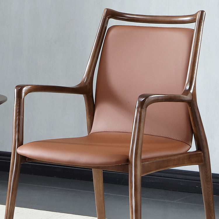 Nordischer Lederstuhl für Lederbrauner Arm in festem Holz für Zuhause