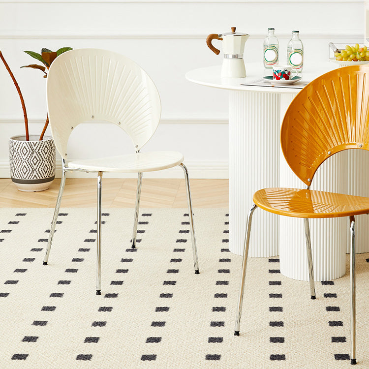 Chaise de salle à manger sans bras en plastique de style nordique pour salle à manger, 17,7 pouces