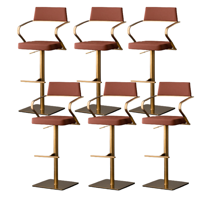 Tabouret de comptoir réglable de style moderne avec coussin en cuir et pied simple