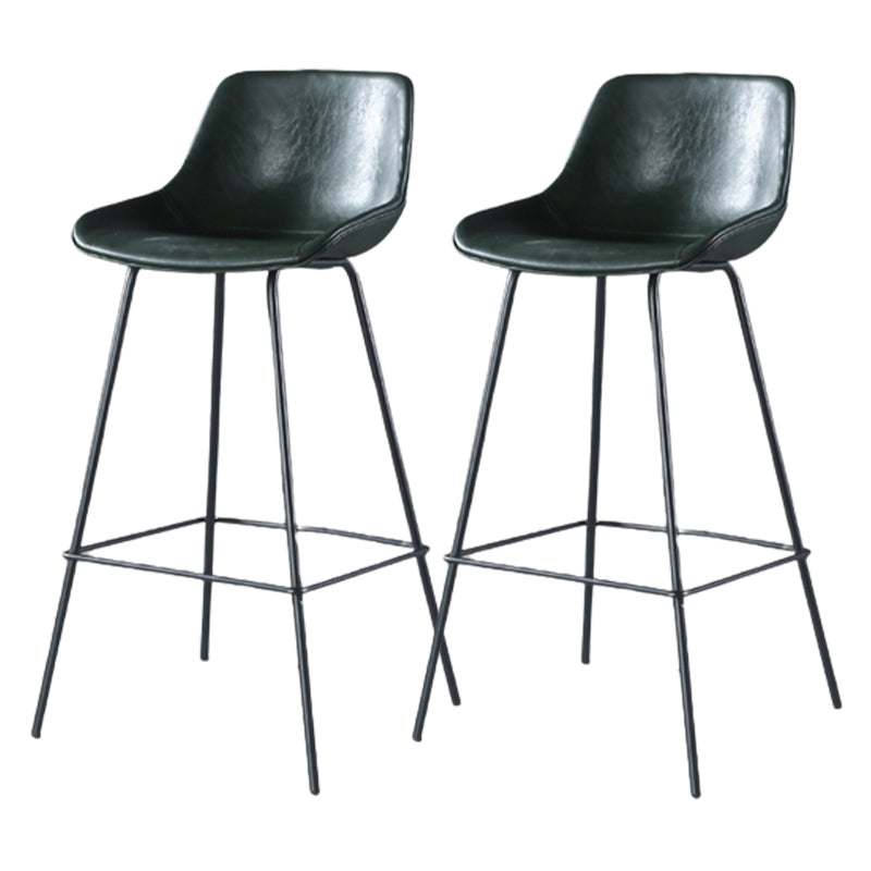 Hedendaagse gestoffeerde lage rugkakbarkrukken met metalen basis