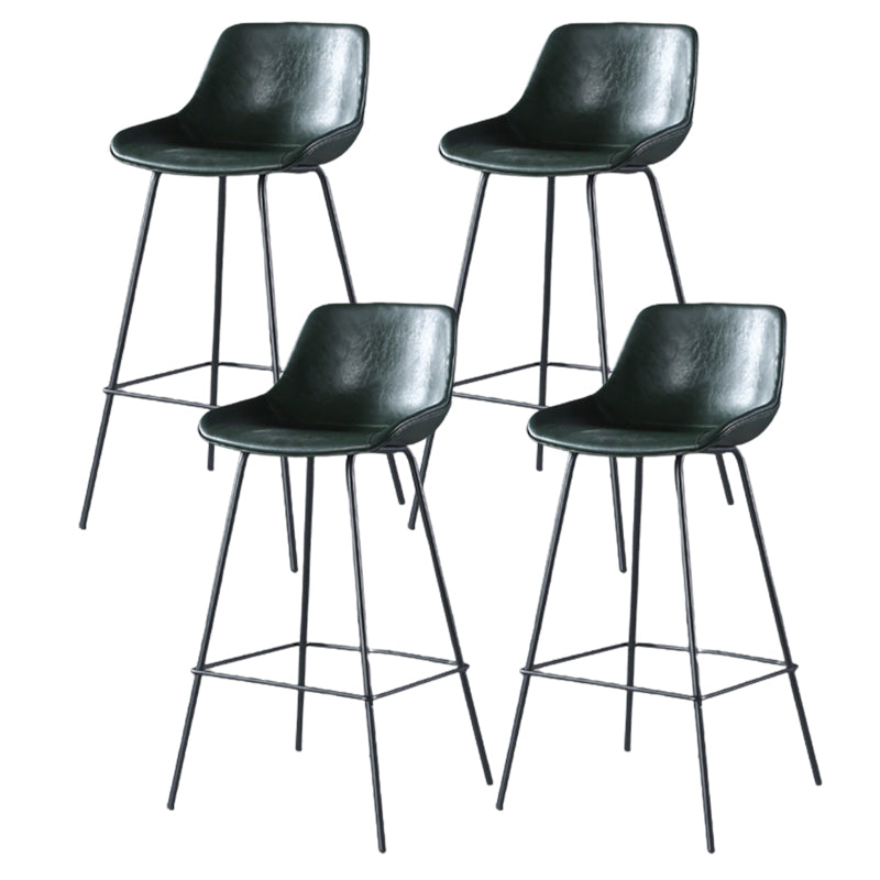 Hedendaagse gestoffeerde lage rugkakbarkrukken met metalen basis