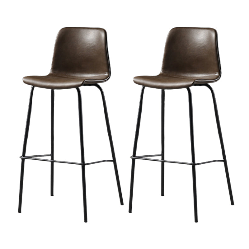 Eigentijdse rugleuning faux lederen armloze barkruk met voetsteun