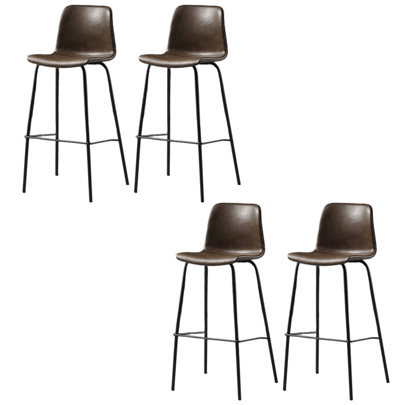 Eigentijdse rugleuning faux lederen armloze barkruk met voetsteun