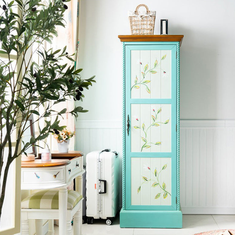 Armadio per armadio per armadio per camera da letto in stile cottage con asta di abbigliamento