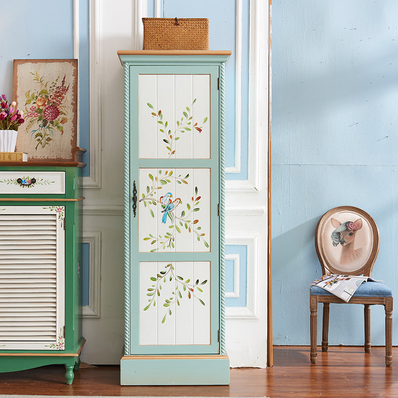 Armadio per armadio per armadio per camera da letto in stile cottage con asta di abbigliamento