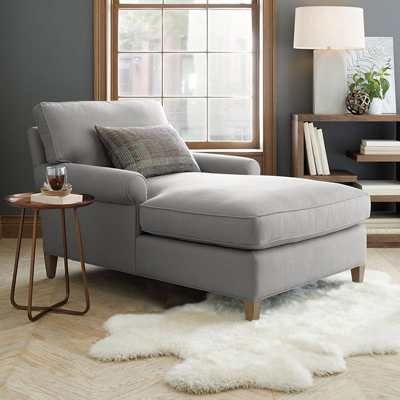 Chaise lounge acolchado moderno con brazos enrollados para dormitorio