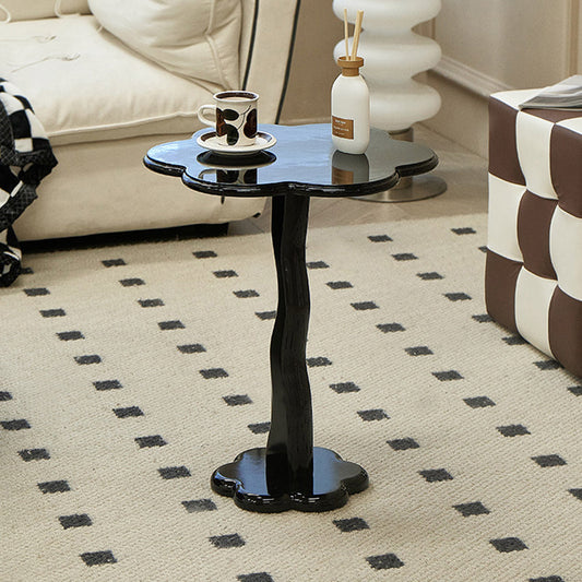 Set di tavolini laterali irregolari in stile moderno