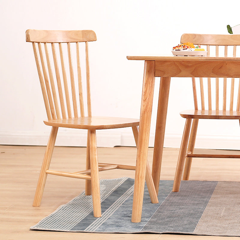 Sedia da pranzo Windsor a bracciole in legno di gomma contemporanea per ristorante