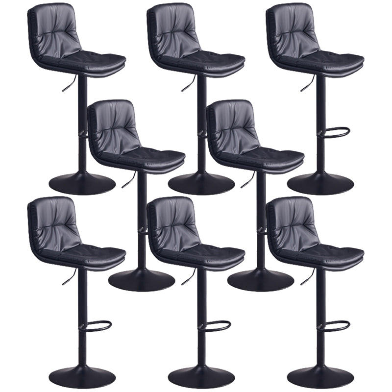 Sgabello da bar sul backrest girevole regolabile contemporaneo con poggiapiedi