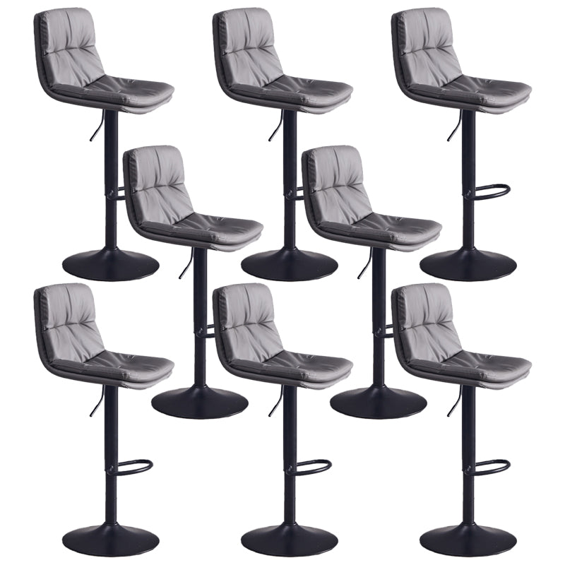 Sgabello da bar sul backrest girevole regolabile contemporaneo con poggiapiedi