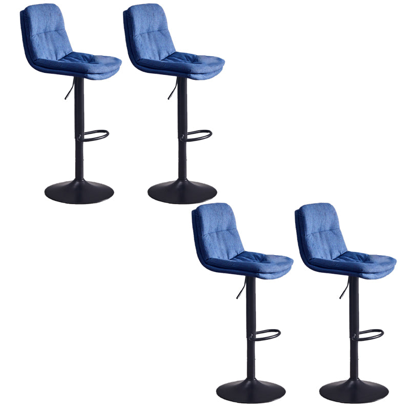 Sgabello da bar sul backrest girevole regolabile contemporaneo con poggiapiedi