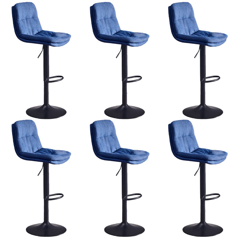 Sgabello da bar sul backrest girevole regolabile contemporaneo con poggiapiedi