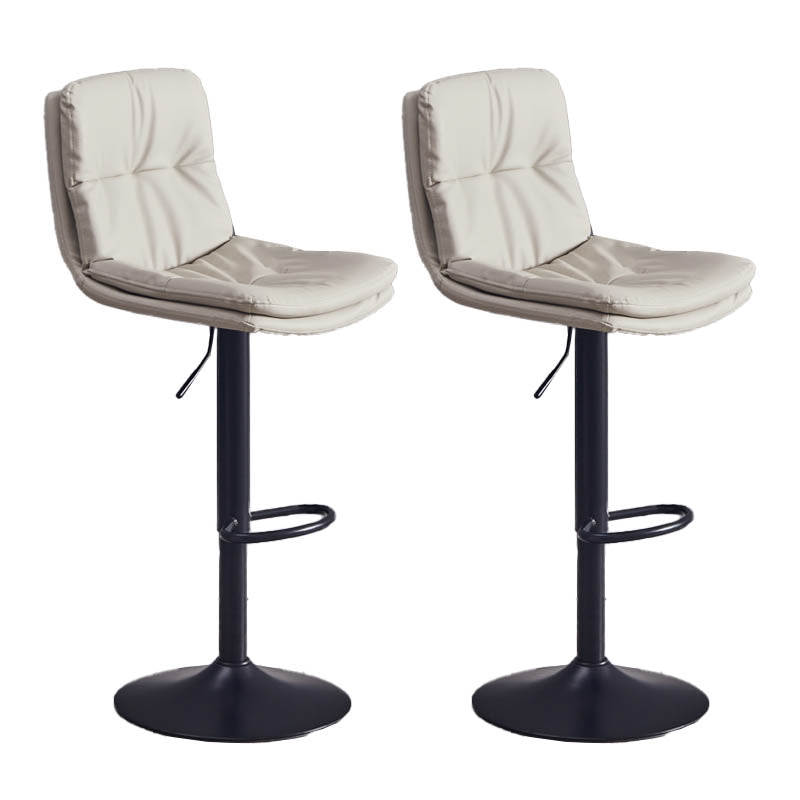 Sgabello da bar sul backrest girevole regolabile contemporaneo con poggiapiedi