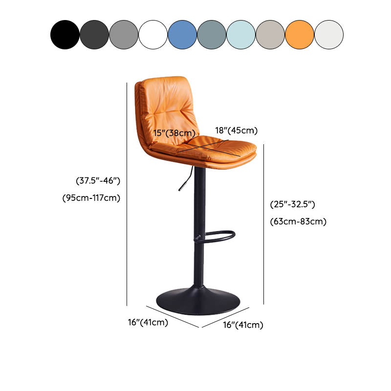 Sgabello da bar sul backrest girevole regolabile contemporaneo con poggiapiedi