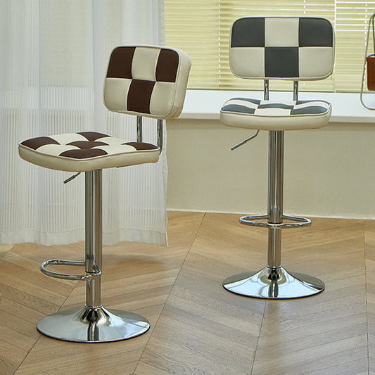 Sgabello con banco arretrato regolabile in stile moderno con cuscino in pelle