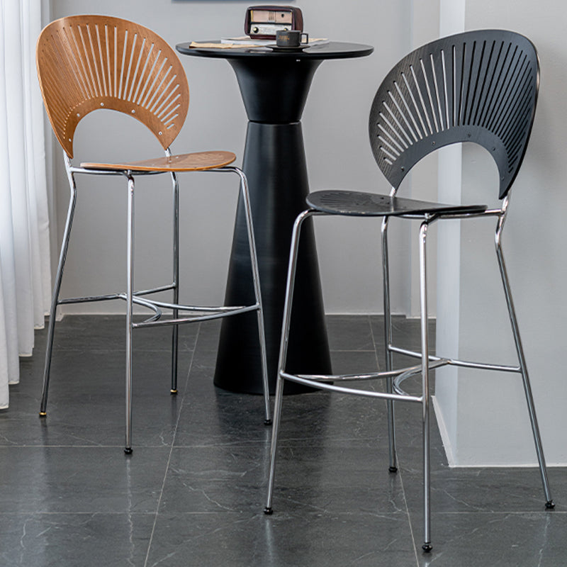 CONTINADOR DE ALTA CONTABLADO DE 45 "CONTINADOR DE MADERA CONTABLE DE MADERA CON HISTAS DE METAL CON BASE DE METAL