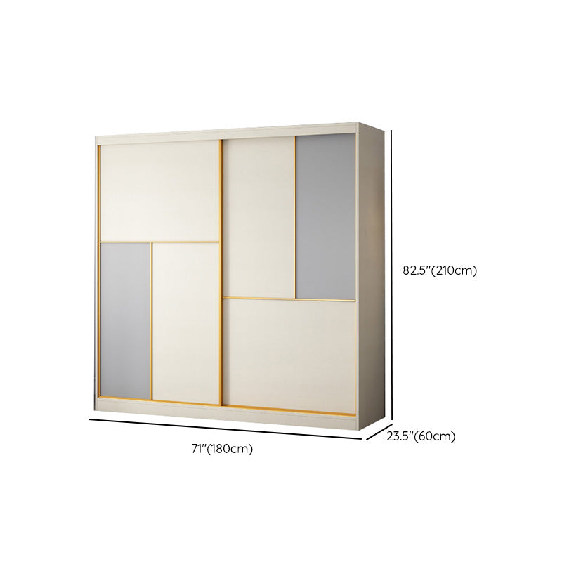 Porte scorrevoli della camera da letto Armadio in stile costiero.